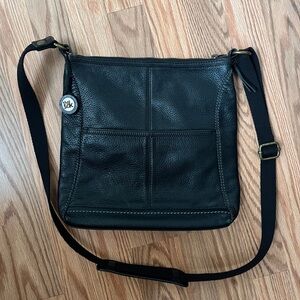 THE SAK Leather Crossbody Purse Black